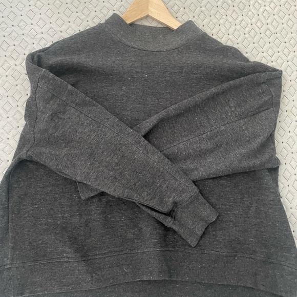 Frank And Oak Grey Mock Neck Cropped Sweatshirt, Size XL. - Picture 2 of 3